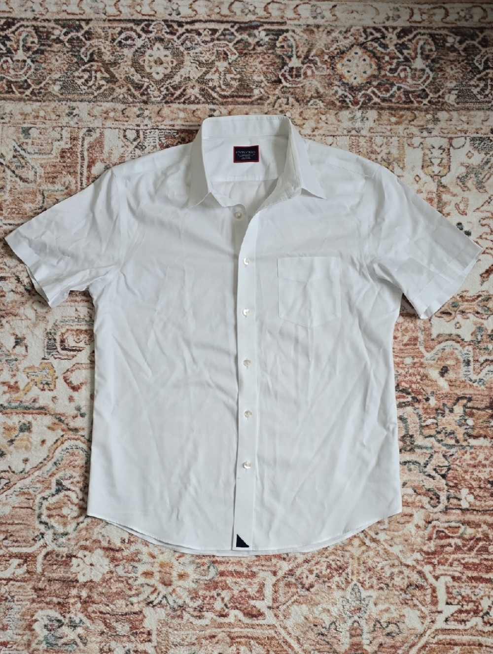 UNTUCKit Men's White Short-Sleeve Button-Down Shirt Slim Fit Medium
